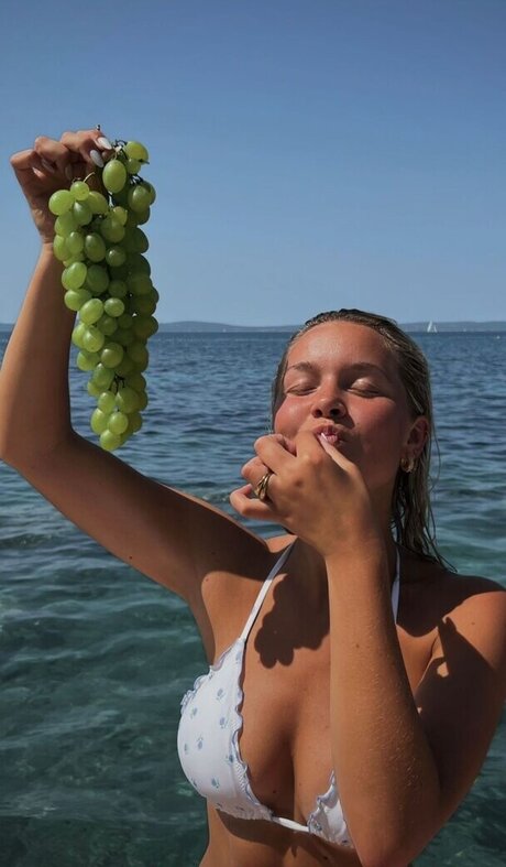 gloryhole onlyfans porn archive