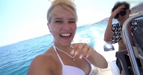 asian top onlyfans top image