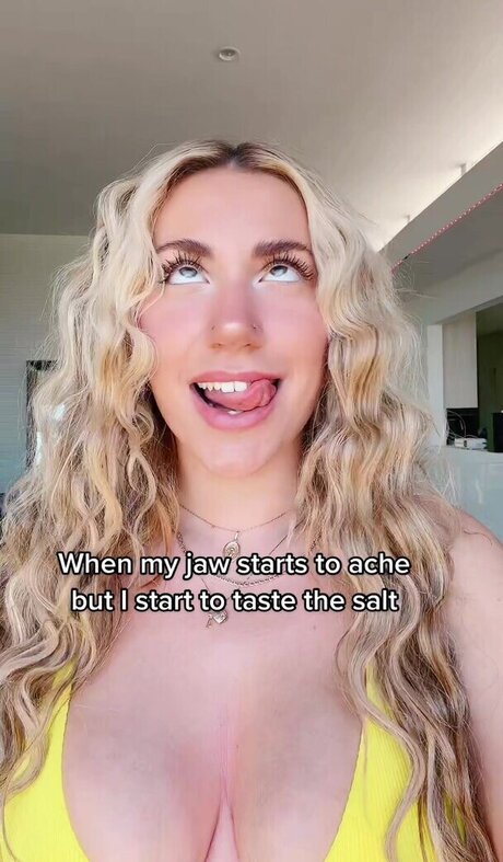 sucking cock onlyfans beautiful naked gallery