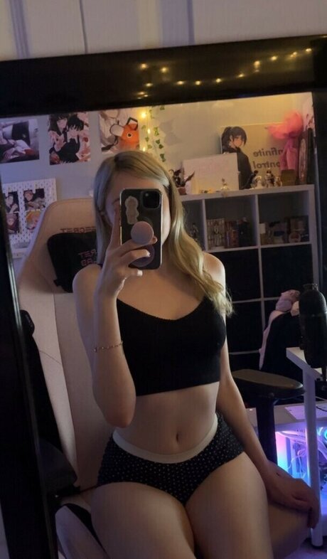 QoR Saige beautiful pornstar gallery