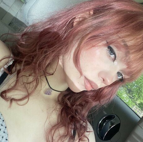 ivyhustlin model naked pics