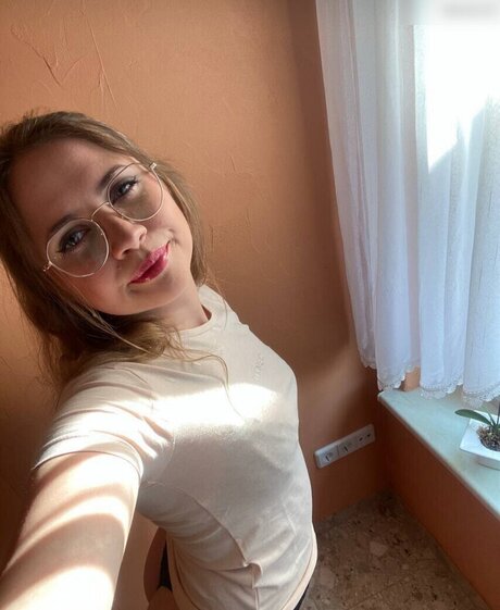 Lennaaa Rs beautiful star pictures