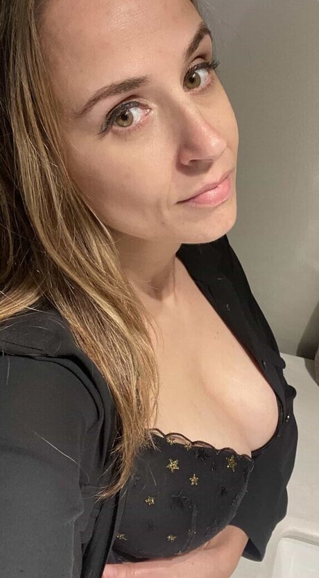 BellaSuede star beautiful pictures