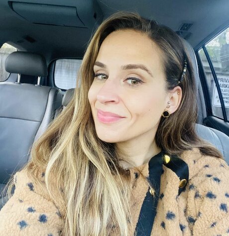 BellaSuede sex actress image