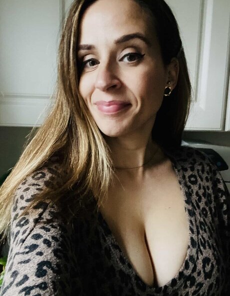 BellaSuede pornstar nude pic