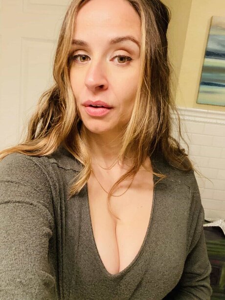 BellaSuede high quality model gallery