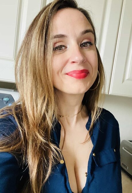 BellaSuede pretty star image