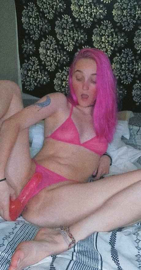 kushgirlxxfree star high quality pics