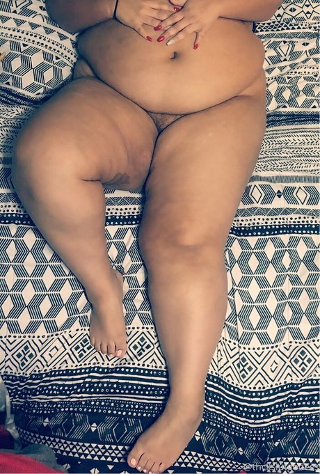 thckslutgoddess pornstar img