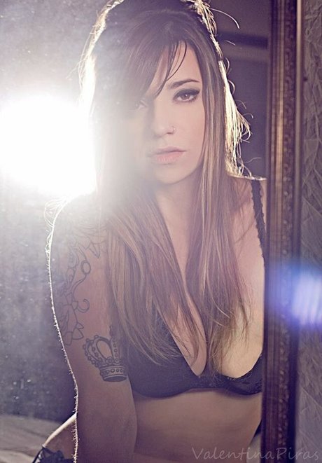 Mariana Graciolli hd actress galleries