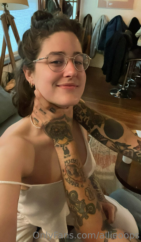 skinny asian onlyfans sexy naked images