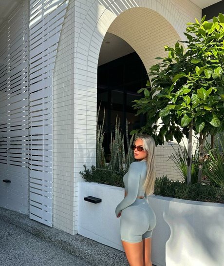 Olivia Prosser beautiful pornstar pics