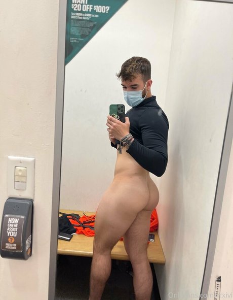 rrxivi pornstar adult pic