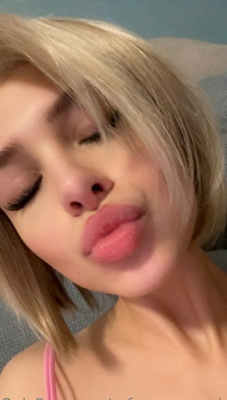 Linaroeschr star xxx picture