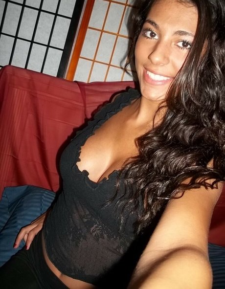 Ava Glam Model star nude galleries