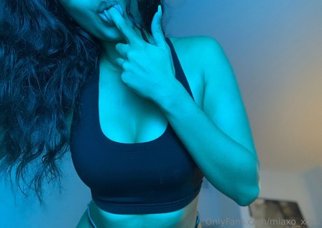 famous ladyboy onlyfans exclusive images