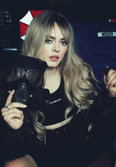 Kirsten Ria naked pornstar picture