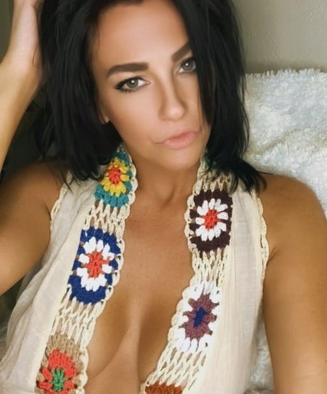 Darnell Ashbury exclusive actress photos