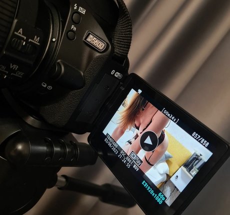 girl on girl onlyfans beautiful nude img