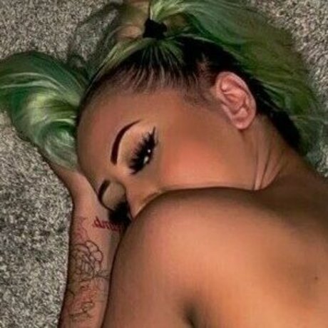 foreignbabyyy2 naked star images