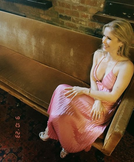 Erin Moriarty model sex pic