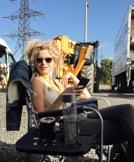 asian shemale onlyfans pornographic photo