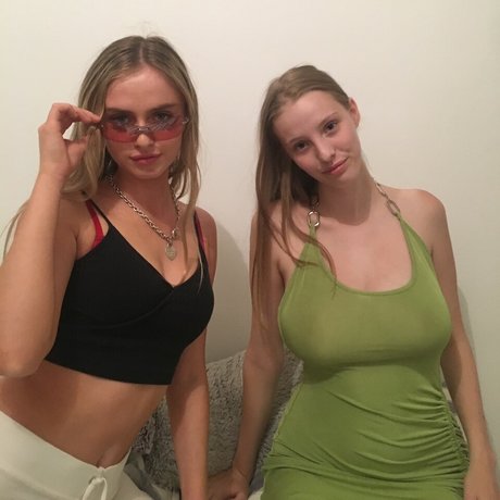 pool threesome onlyfans hd galleries