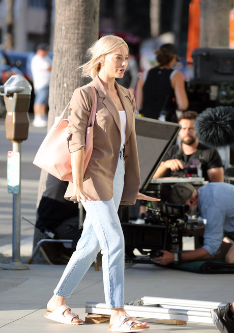 cum on glasses onlyfans art naked archive