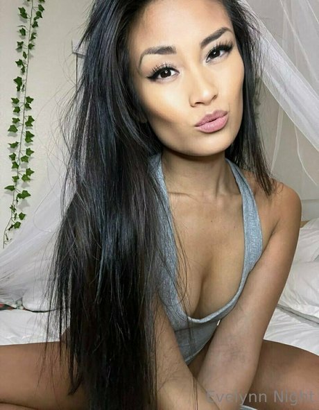 lewdevelynnof pornstar xxx photos