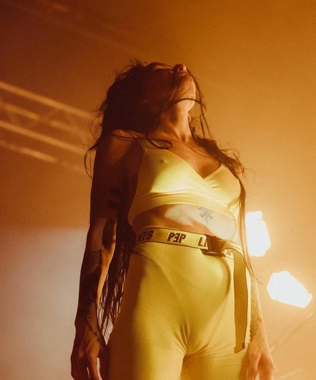 facesitting onlyfans art nude galleries