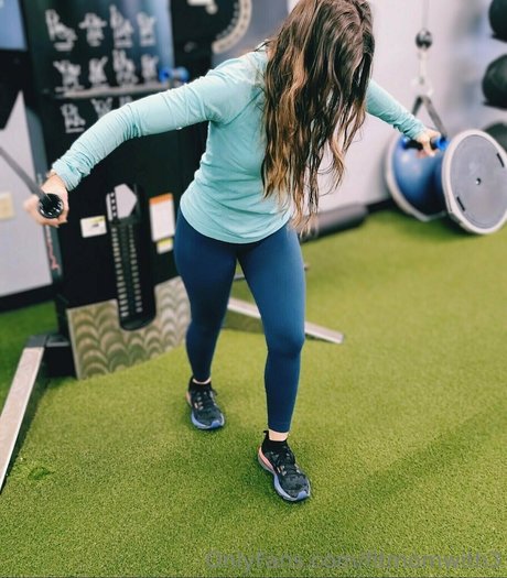 fitmomwith3 sexy pornstar gallery