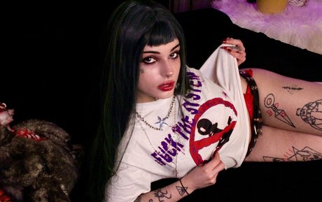 elfsandi pretty actress pics