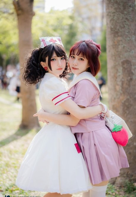 Zell Ching model adult images