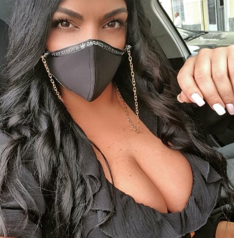 nashyra model perfect picture