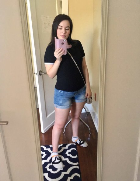 MegaMoeka erotic star pictures