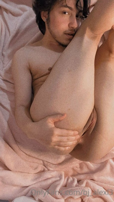 hairy latina onlyfans adult pictures