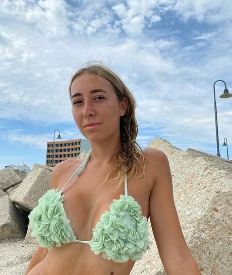 Elisa Ravasio model free pics