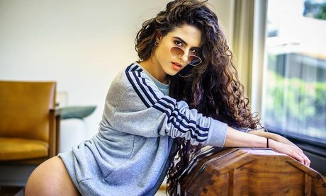 blonde secretary onlyfans beautiful nude image