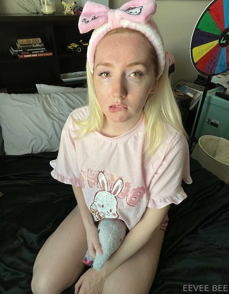 skinny milf onlyfans sexy naked image