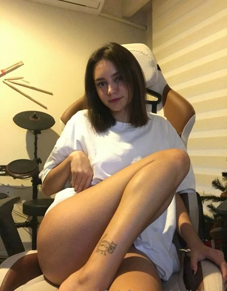 vikkkess adult star images