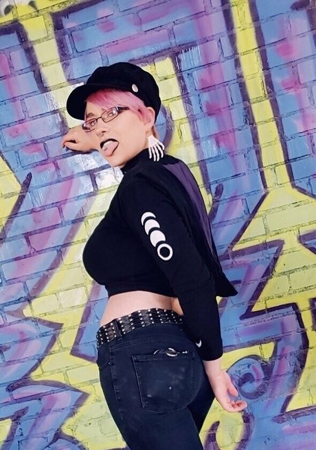 sucking tits onlyfans naked pic