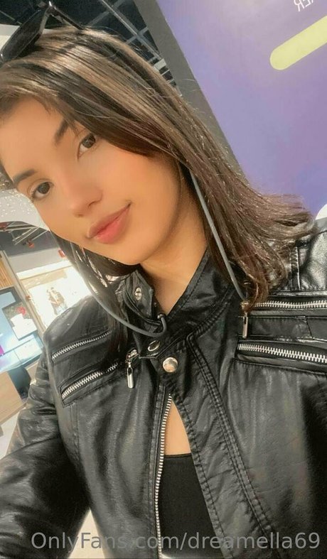 dreamella69 pornographic actress gallery