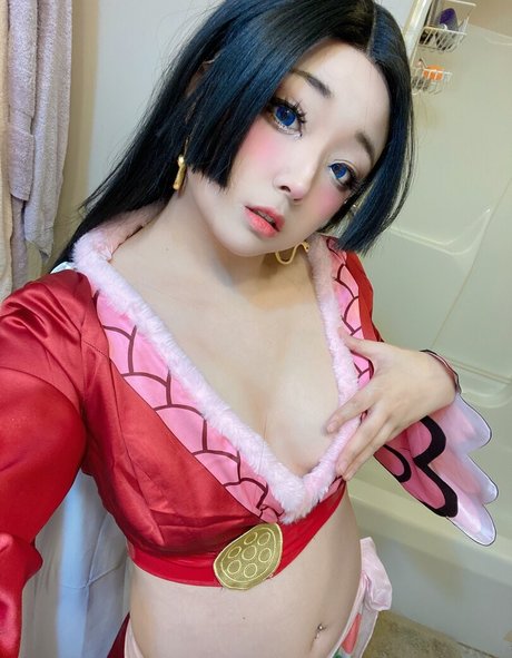 Donutskii porn star pic