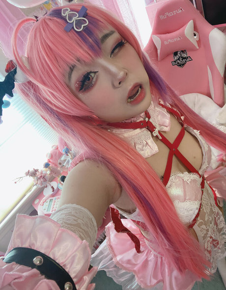 Donutskii nude star pics