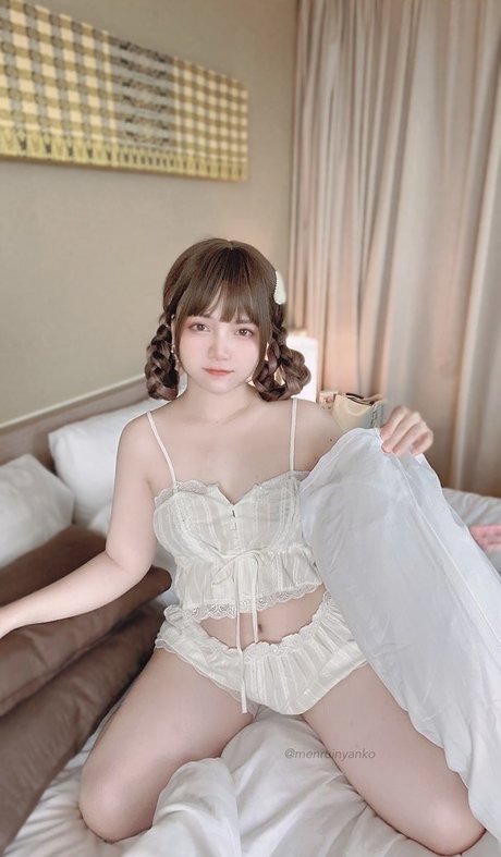 skinny blonde onlyfans free img