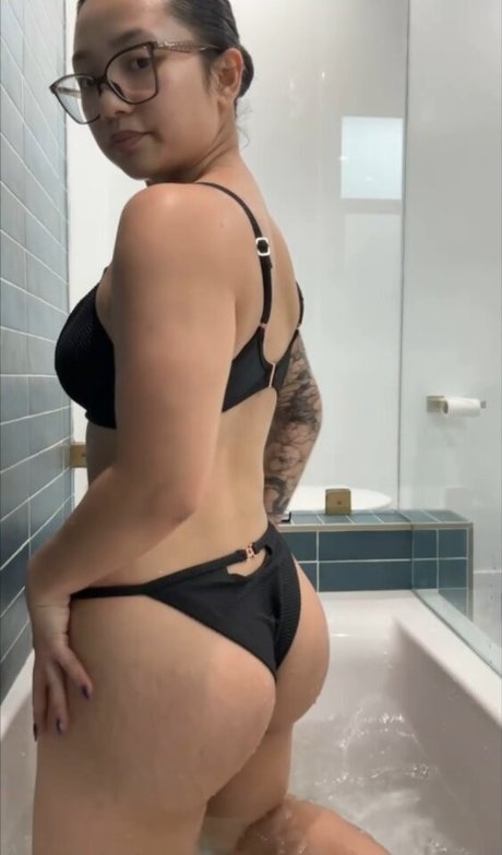 tiiieeen model sex pictures