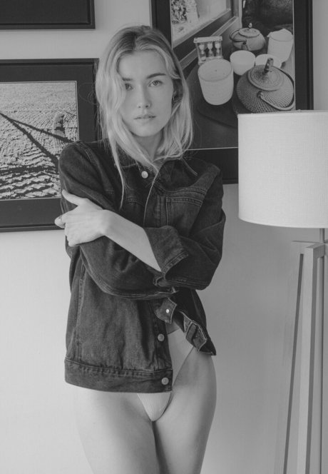 off grid onlyfans erotic photo