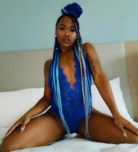 Kiera Hogan pornstar exclusive gallery