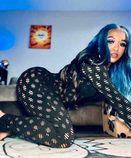 Kiera Hogan pornographic star gallery