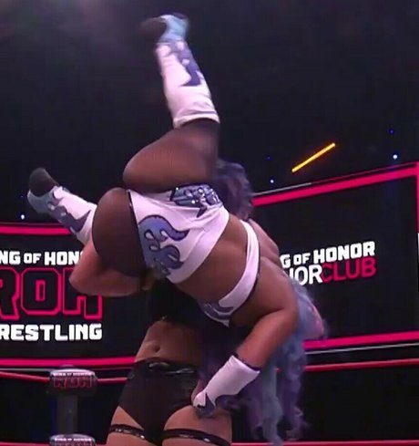 Kiera Hogan erotic model photos